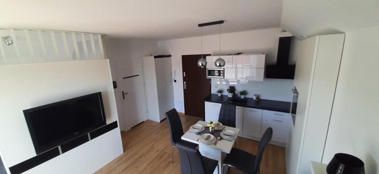 Nowy Apartament K&K Darlowko Exterior foto